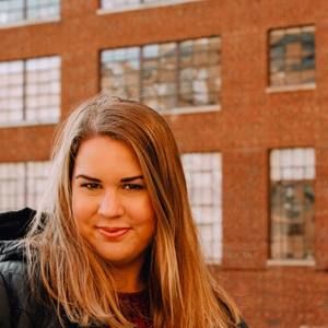 Meet your Posher, Makenzie